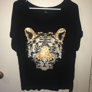 Flowy Sequin Detailed Tee